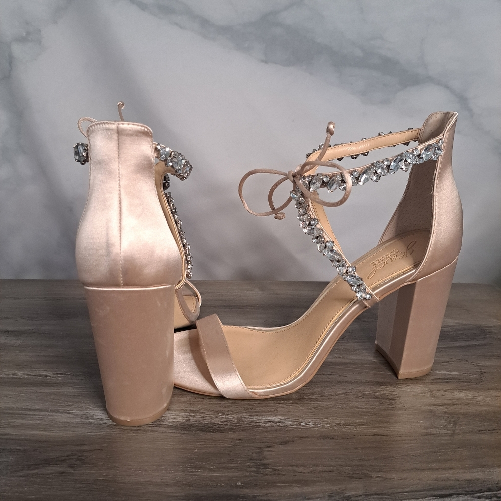 Badgley Mischka Jewel heels